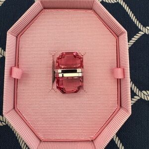 Swarovski Lucent Pink Ring 💕